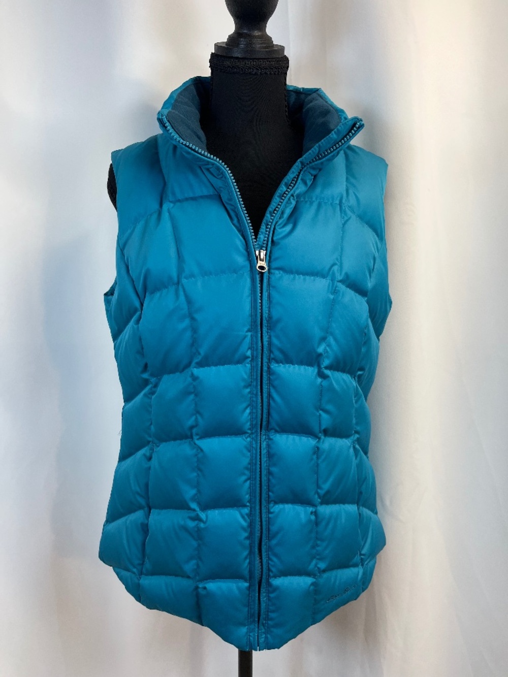 Eddie Bauer EB650 Turquoise Blue Teal Down Puffer Vest Quilted Full Zip sz M